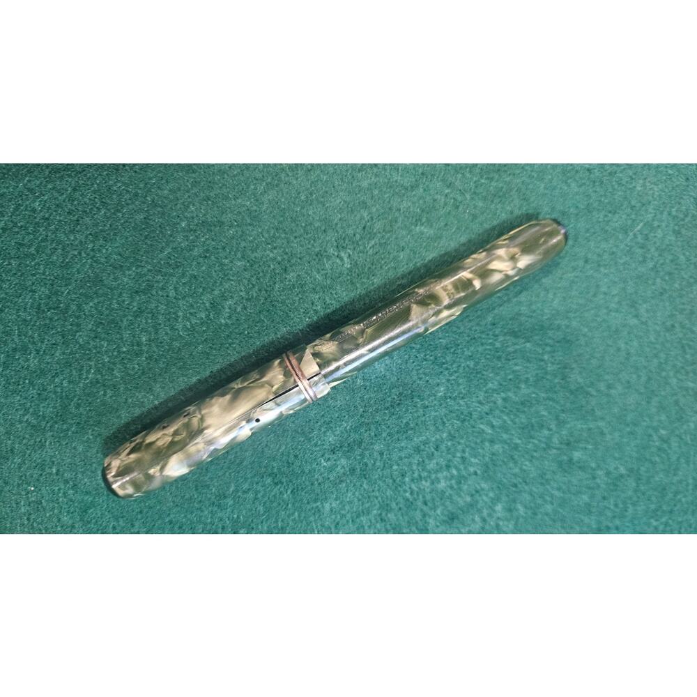 Wearever Lever Fill Faceted Green Marbled White Lines & Black Ends Fountain Pen